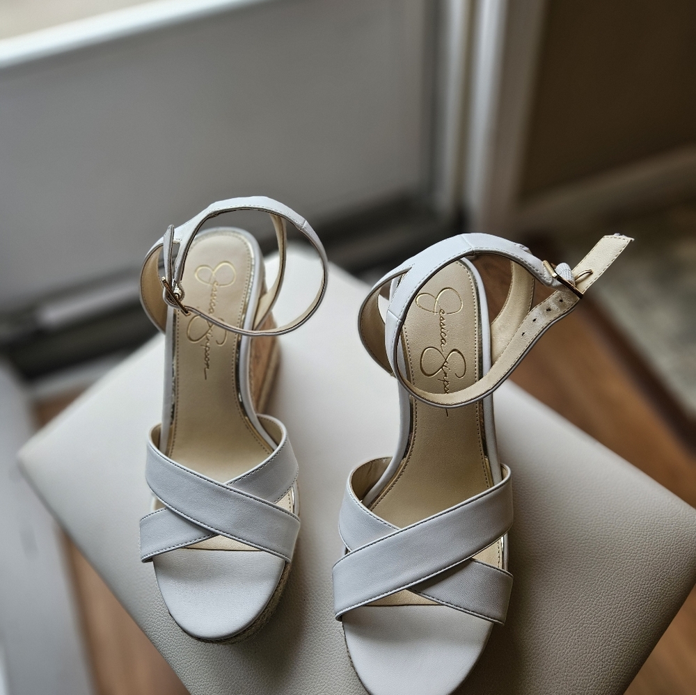 Platforms - Picture 3 of 5